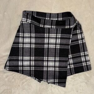 Plaid Black and Gray Women's Skirt/Shorts